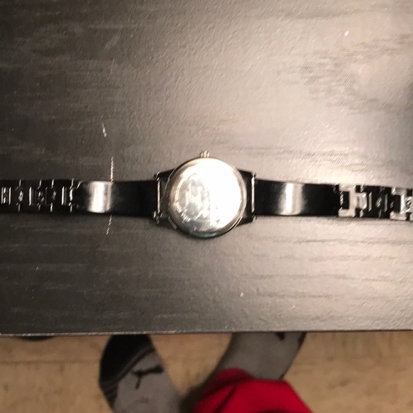 Pretty design - Picture 2 of 2